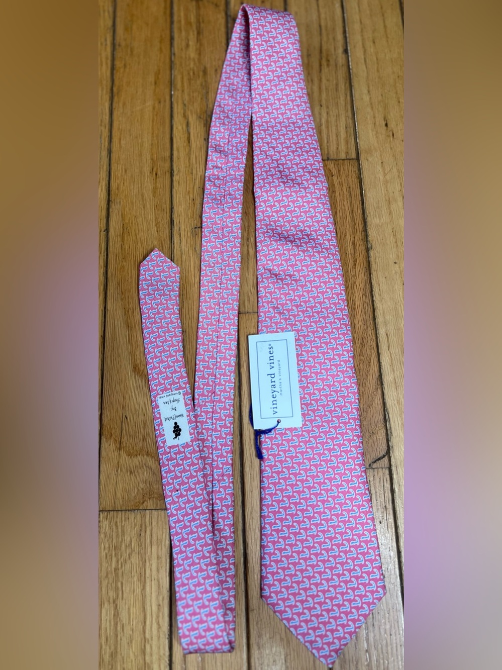 Vineyard Vines Men’s Silk Neck Tie Pink Blue Geometric Woven anchor USA silk NWT